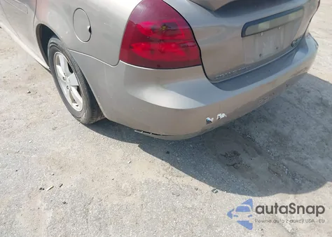 2007 Pontiac Grand Prix z USA, uszkodzony, nr VIN 2G2WP552271102657